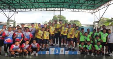 Selección masculina de voleibol de Paz Castillo se tituló campeón en Juegos Estudiantiles
