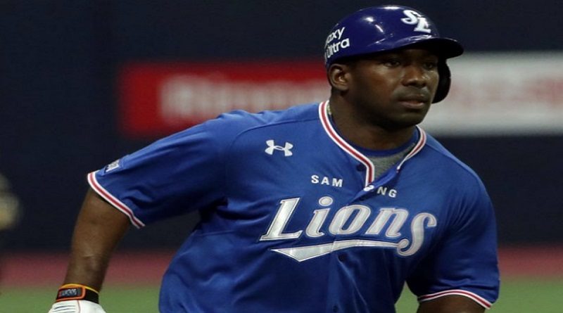 José Pirela líder de bateo de la liga coreana de béisbol