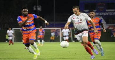 Academia vence 3-2 al Lara en la FutVe