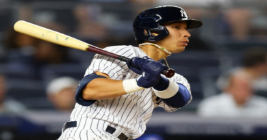 Oswaldo Cabrera celebró su primer hit en la Gran Carpa