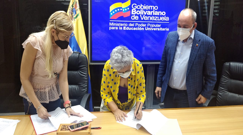 Suscriben homologación de la IV Convención Colectiva del sector universitario