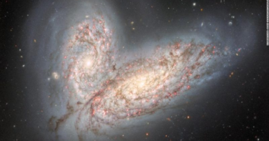 Telescopio capta increíble registro de dos galaxias fusionándose