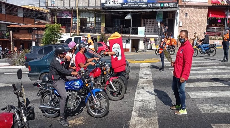 INTT realiza jornada educación y seguridad vial para conductores en Mérida