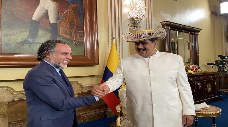 Embajadores de Colombia y de la República Árabe Saharaui entregan Cartas Credenciales al Presidente Maduro