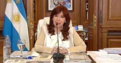 Cristina Fernández de Kirchner denuncia "Lawfare" y fusilamiento mediático-judicial en Argentina