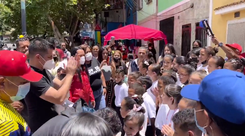 SÁBADO TRICOLOR: Plan de Amor en Acción atiende a habitantes de Comunas de El Guarataro de Caracas