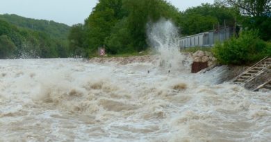 Torrenciales lluvias e inundaciones causan 10 muertes en Uganda