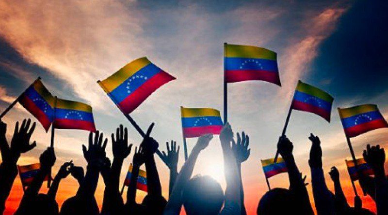 Venezuela celebra el Día de la Bandera Nacional