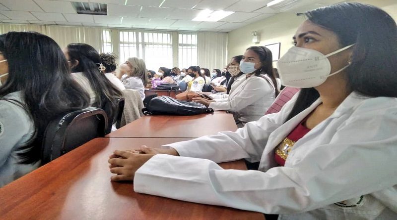 EL gremio de enfermería en Aragua se prepara en estudios avanzados
