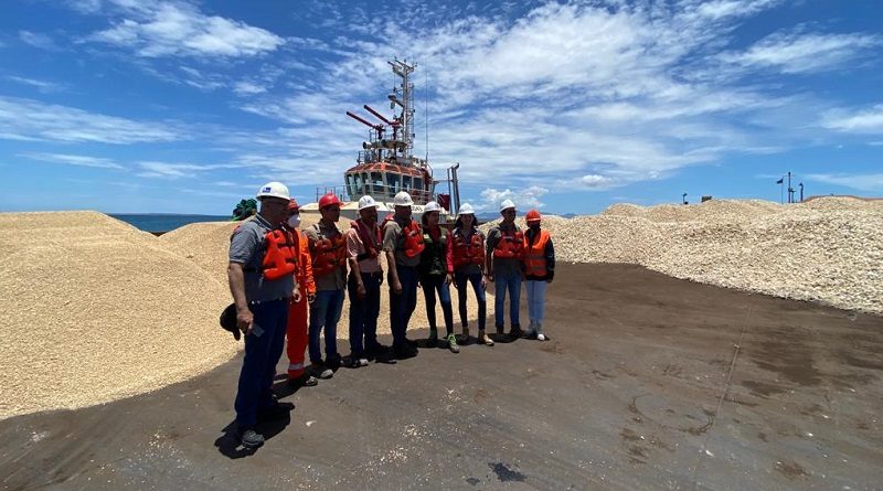 Trasladan de 3 mil toneladas de carbonato de magnesio para la producción de las empresas básicas