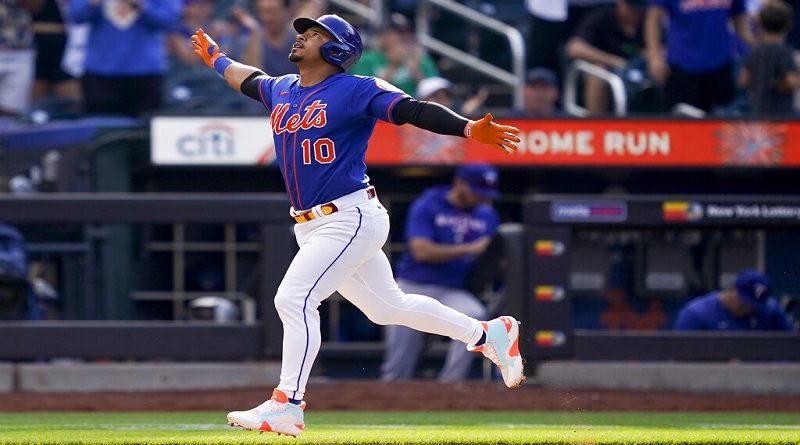 Eduardo Escobar conectó cuadrangular por segundo día consecutivo y llega a 14 en la temporada