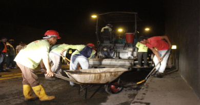 Colocan 50 toneladas de asfalto para bacheo en túneles Mérida-El Vigía