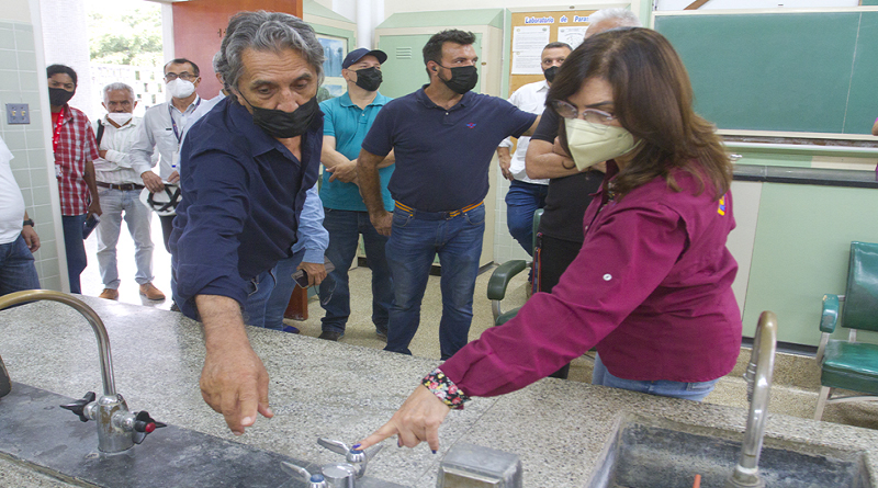 Autoridades supervisan trabajos de remodelación en la UCV