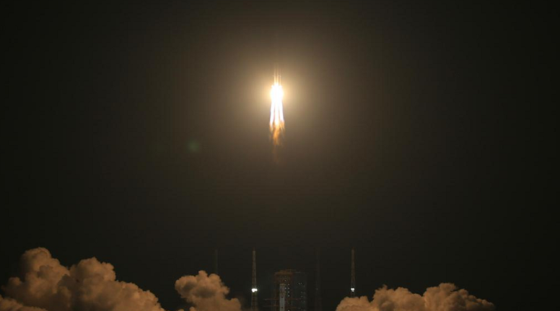 China lanza satélite China lanza satélite Zhongxing-1E