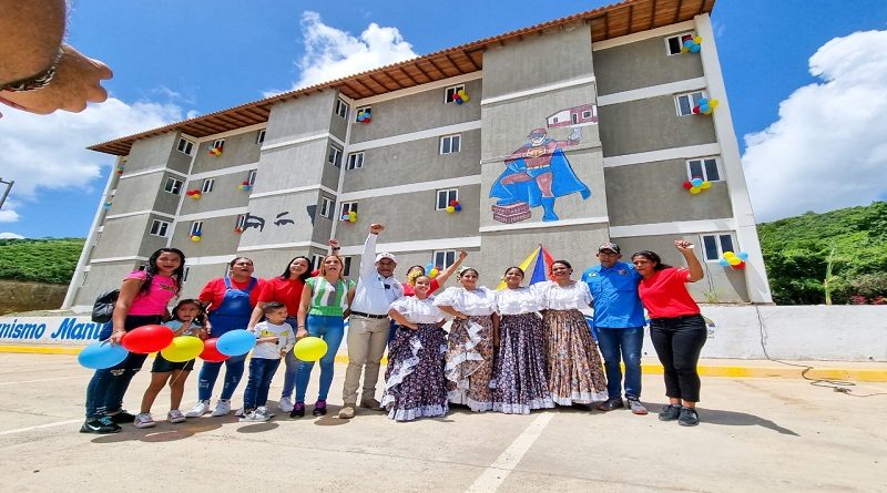Consolidan esfuerzos colectivos para garantizar la mayor cantidad de hogares