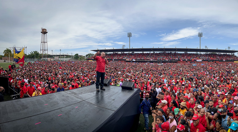 Cabello llama a construir maquinaria de atención social en juramentación de base del PSUV en Sucre