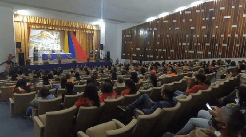 Más de 20 mujeres indígenas del país fueron homenajeadas en Caracas