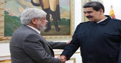 Presidente Maduro recibe al ministro de Comercio Industria y Turismo de Colombia