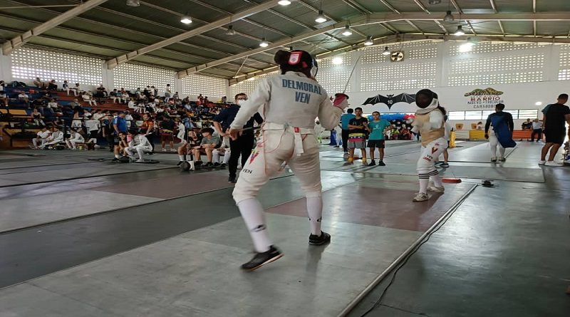 I Válida Nacional de Esgrima contó con la participación de 400 atletas