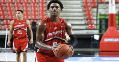Centauros pica adelante al vencer 70-67 a los Broncos en el inicio de la postemporada