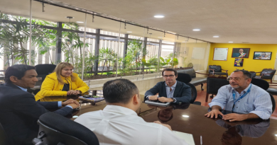 Ministra de Educación y representante de UNICEF sostuvieron encuentro