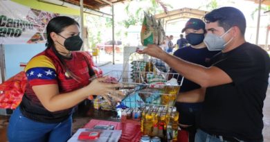 Atendidas familias de Las Cocuizas en Maturín con Ferias del Campo Soberano