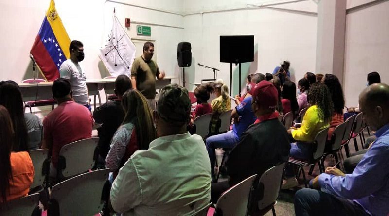 Crean Movimiento Nacional de Madres y Padres Elaboradores