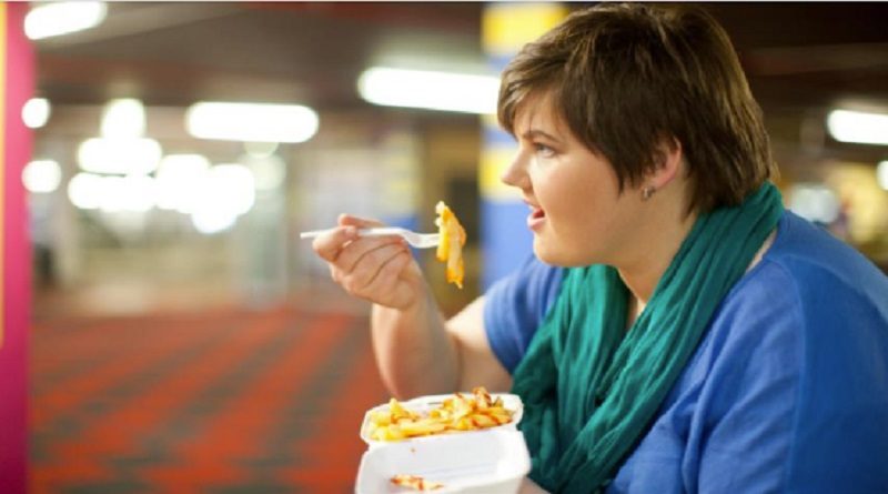 Estudio revela que comer rápido se asocia a riesgo de sobrepeso