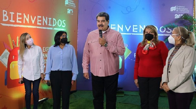 Expoferia Escolar con 100% producción nacional se realiza en Caracas para el regreso a Clases
