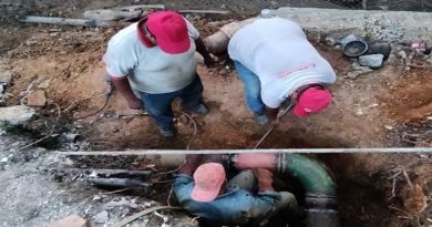 Reparan tubería matriz de agua potable en sector Campo Elías y Manicomio