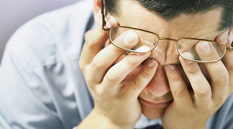 ¿Los hombres tienen la regla y la menopausia? Estos son los síntomas más comunes
