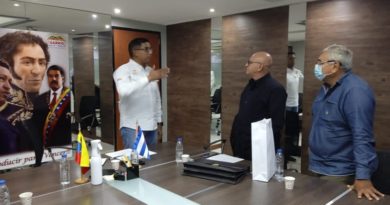 Venezuela comparte con Cuba experiencias de la GMVV