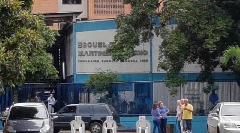 Desarrollan trabajos de rehabilitación en la Unidad Educativa “Martínez Centeno”