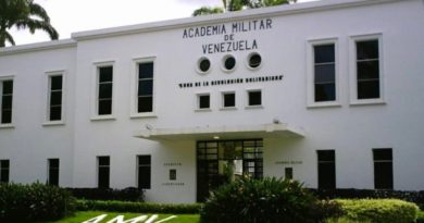 Presidente Maduro celebra aniversario de la Academia Militar y la UMBV