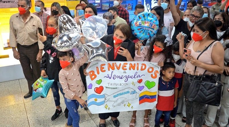 Pueblo y Gobierno venezolano celebran retorno de la tripulación de Emtrasur