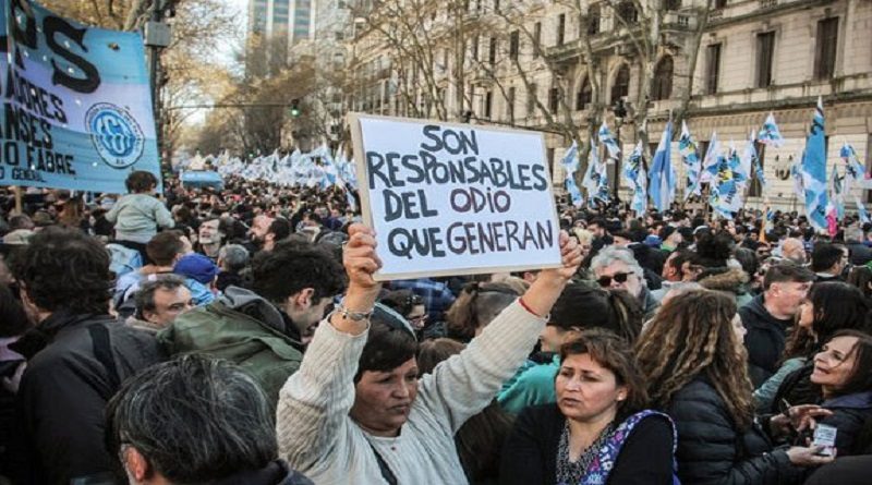 Diputados argentinos repudiaron intento de asesinato contra vicepresidenta Cristina Fernández