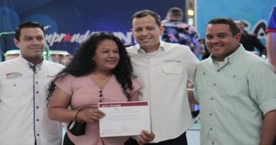 Banco Bicentenario otorga financiamiento a comerciantes de Falcón