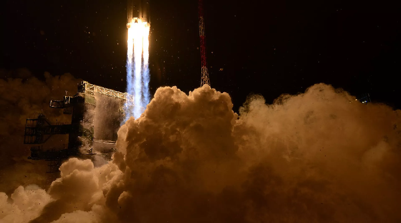 Rusia lanza el cohete Angara con un satélite militar desde Plesetsk