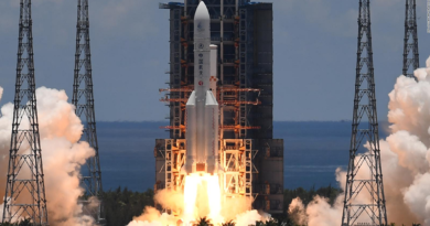 Cohete Gran Marcha-7 Y6 llega a sitio de lanzamiento para misión de estación espacial china