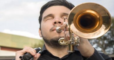 Venezolano Daniel Coronado gana décima edición del Festival Internacional de la Canción en Uruguay