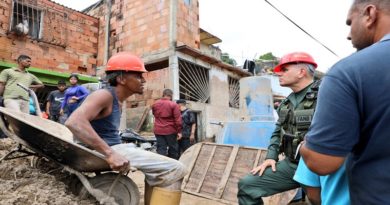 Ministro para Defensa y Alto Mando FANB visitan zonas afectadas de Las Tejerías