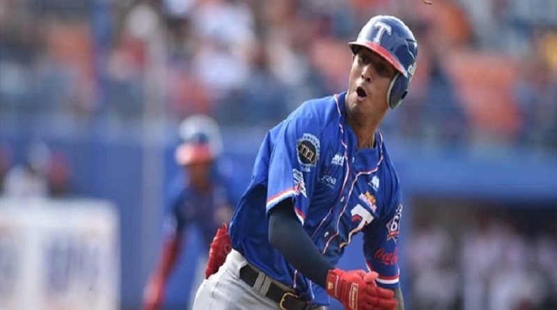 Tiburones conquista su tercera victoria de la temporada