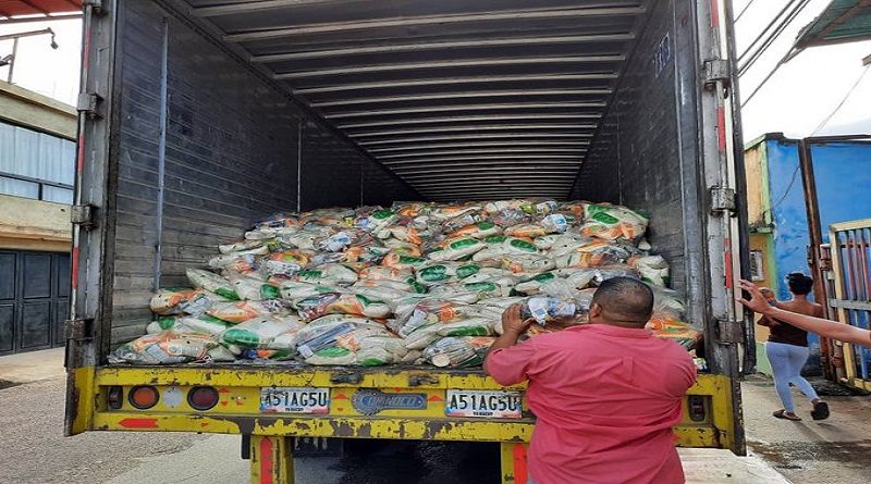 Atienden 313 escuelas con entrega de 50 toneladas de alimentos en Delta Amacuro
