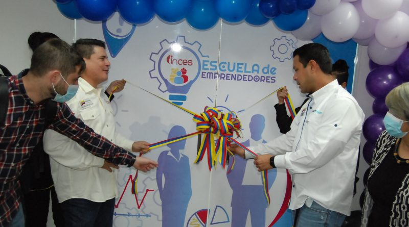 Inces cuenta con escuela de formación para emprendedores en Caracas