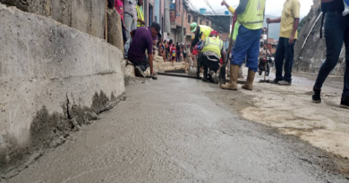 Realizan reparaciones de vialidad en sector Niño Jesús de Caracas
