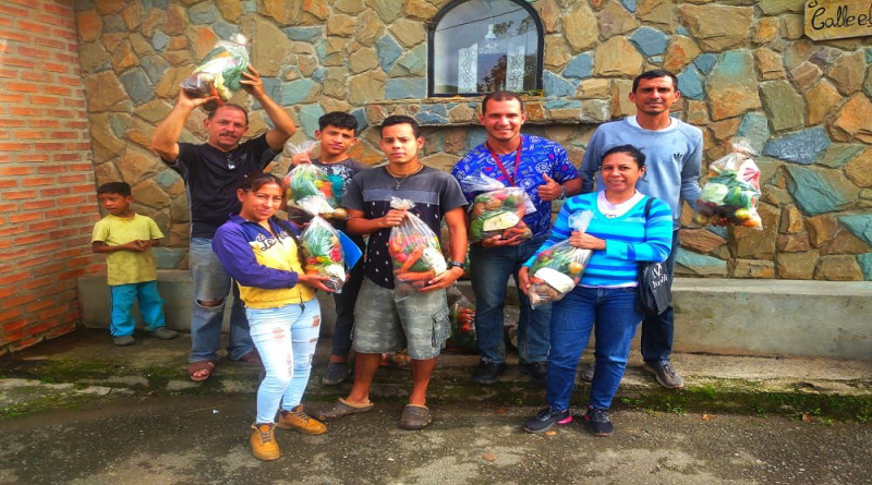 Más de 500 combos agrícolas se distribuye en comunidades Los Teques