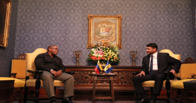 Venezuela y Barbados revisan temas de interés binacional