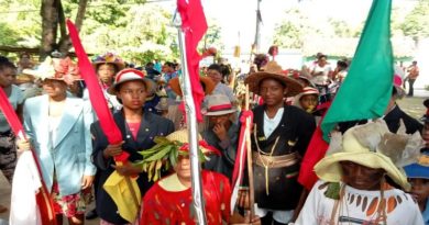 Celebran día de San Rafael Arcángel con encuentro de saberes