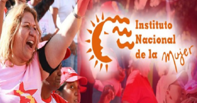 Jefe de Estado celebra 23 años de la creación del Inamujer
