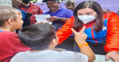 Inspeccionan al refugio temporal Gloria al Bravo Pueblo en el 23 de Enero